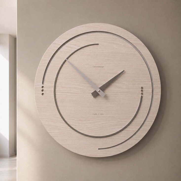 Orologio da parete in legno per soggiorno o cucina di design moderno
