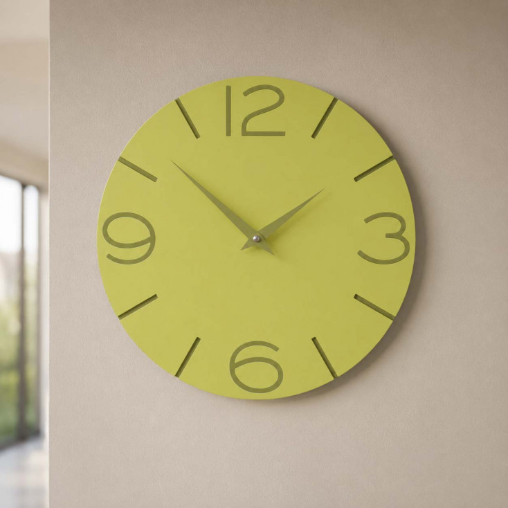 Orologio da parete in legno rotondo dal design moderno