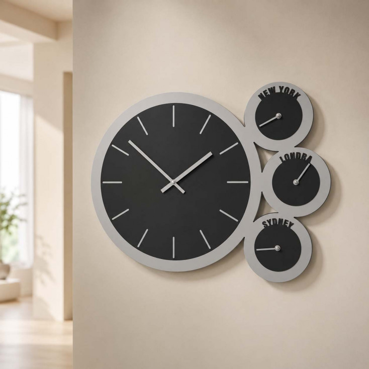 Orologio da parete in legno con fusi orari