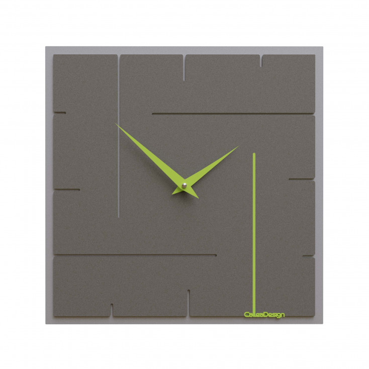 Orologio da parete quadrato in legno dal design moderno ed elegante
