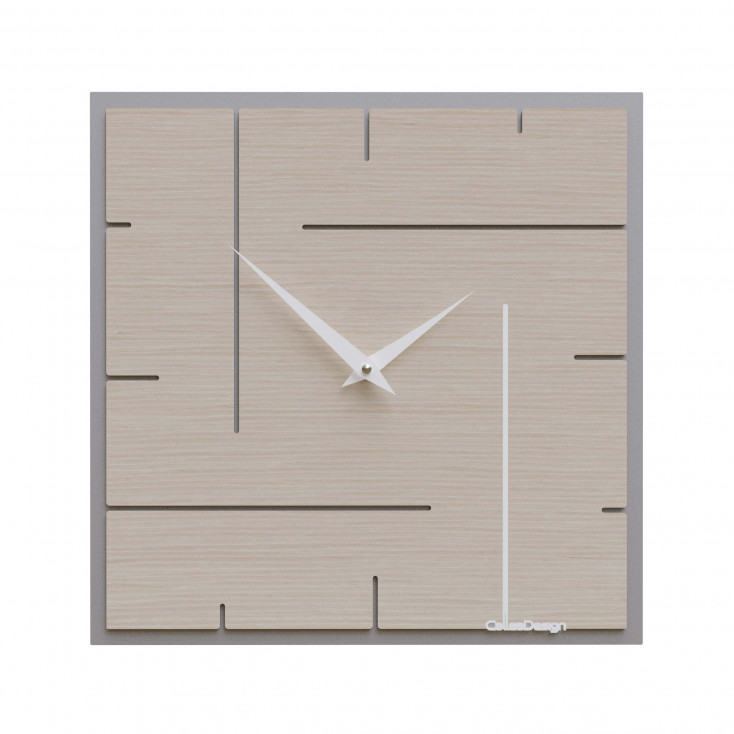 Orologio da parete quadrato in legno dal design moderno ed elegante