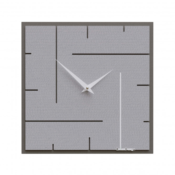 Orologio da parete quadrato in legno dal design moderno ed elegante