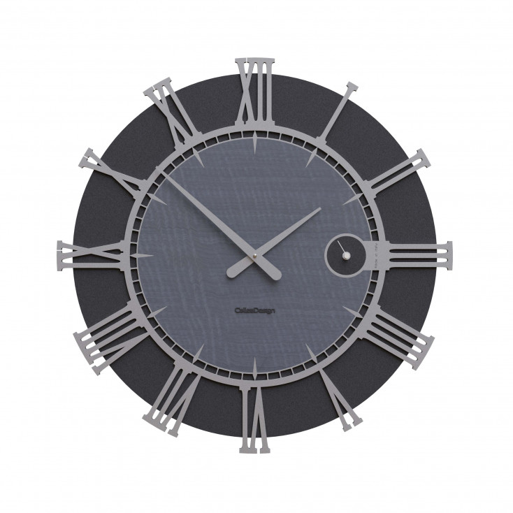 Orologio da parete rotondo in legno con numeri romani dal design moderno