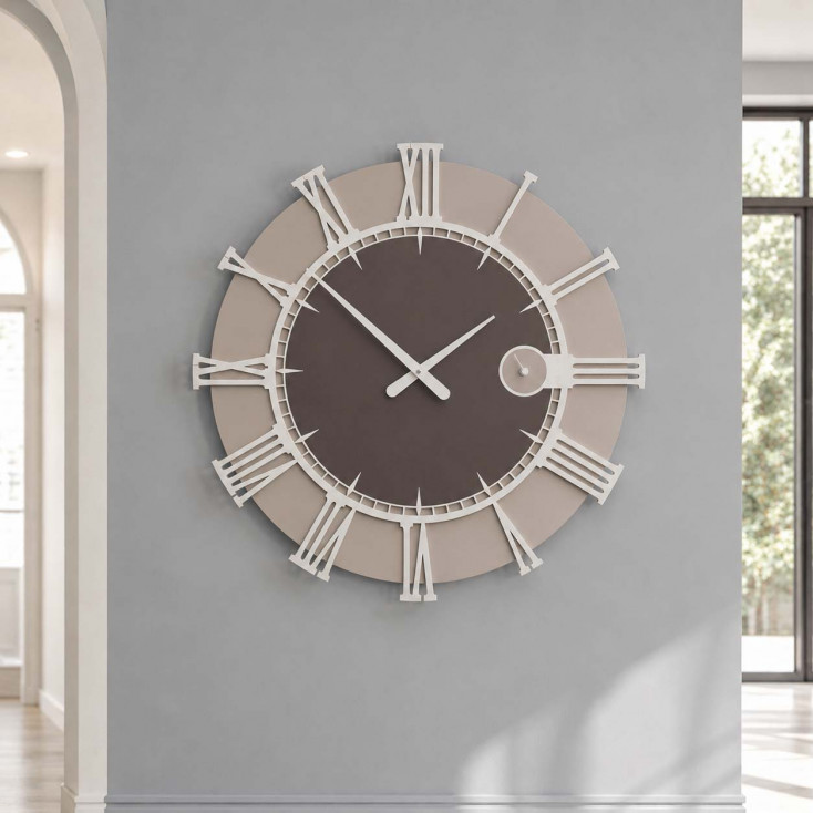 Orologio da parete rotondo in legno con numeri romani dal design moderno