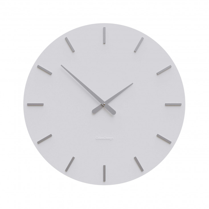 Orologio da parete rotondo in legno dal design moderno ed elegante