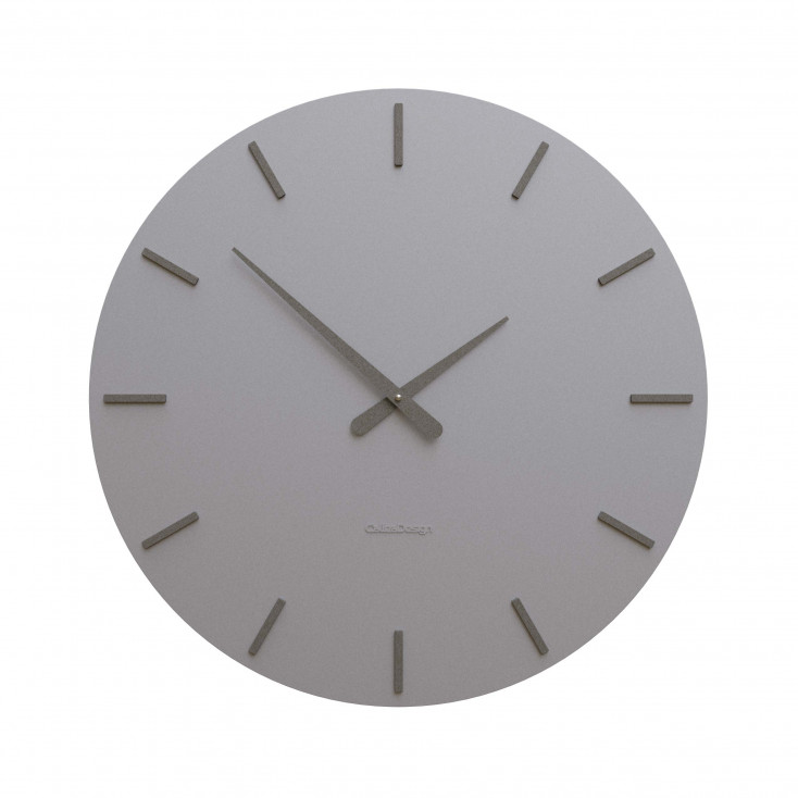 Orologio da parete rotondo in legno dal design moderno ed elegante