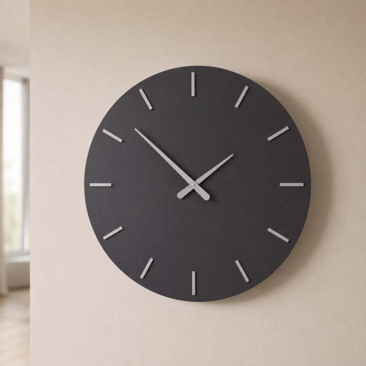 Orologio da parete rotondo in legno dal design moderno ed elegante