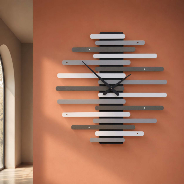 Orologio da parete rotondo in legno dal design moderno ed elegante