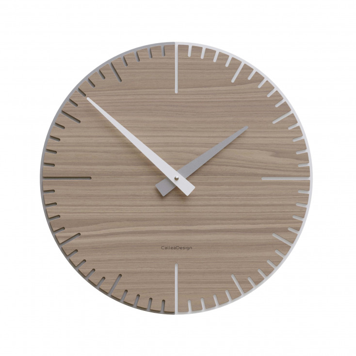 Orologio da parete rotondo in legno dal design moderno