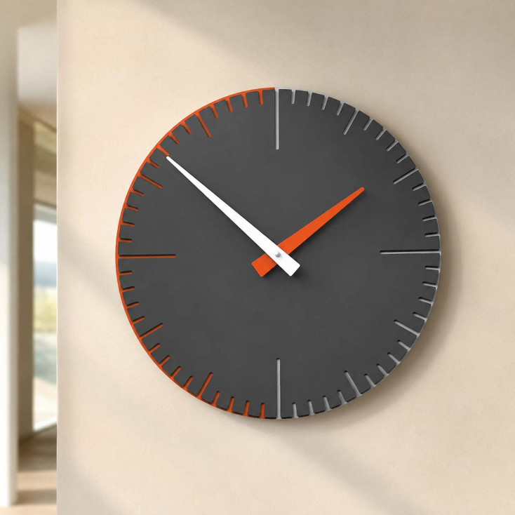 Orologio da parete rotondo in legno dal design moderno