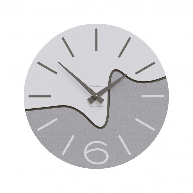 Orologio da parete rotondo in legno dal design moderno