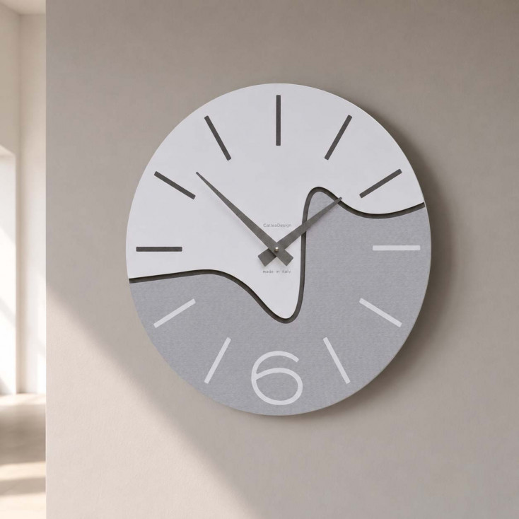 Orologio da parete rotondo in legno dal design moderno