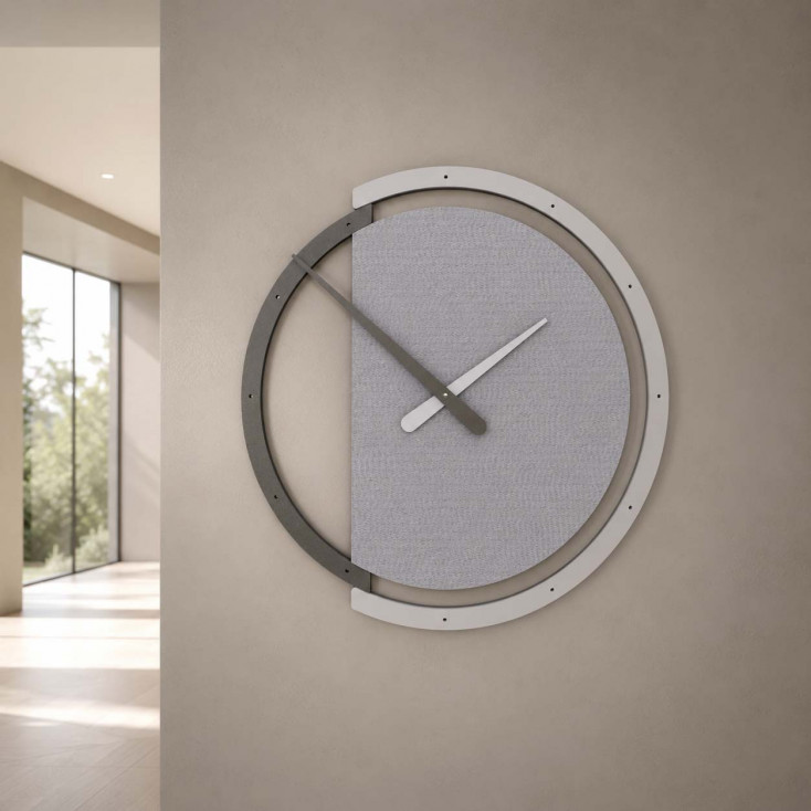 Orologio da parete rotondo in legno dallo stile moderno ed elegante