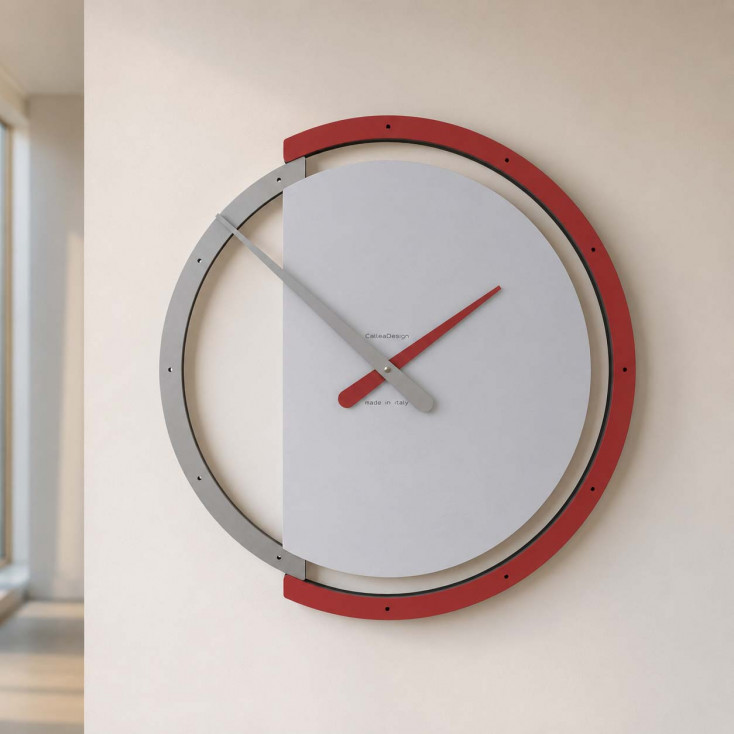 Orologio da parete rotondo in legno dallo stile moderno ed elegante