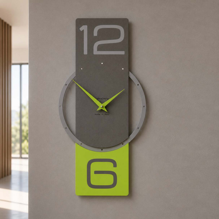Orologio da parete verticale in legno dal design moderno ed elegante