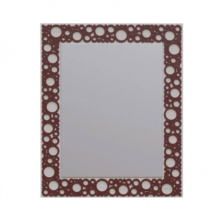 Specchio da parete con cornice in legno dal design moderno