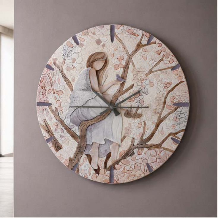 Orologio da parete rotondo con bassorilievo con retro in legno massello