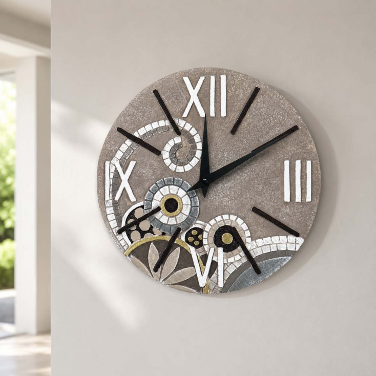 Orologio da parete rotondo piccolo con bassorilievo con retro in legno massello