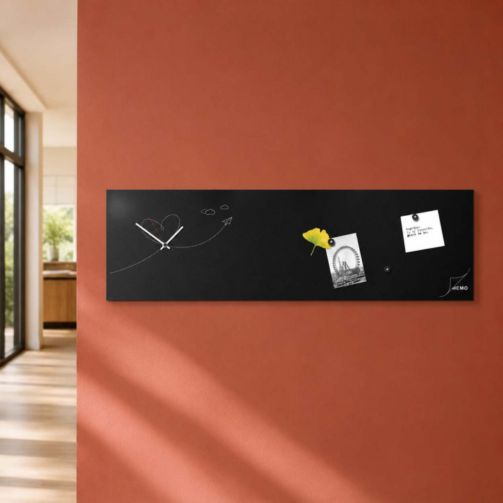 Orologio da parete orizzontale con lavagna magnetica e accessori "PAPER PLANE"
