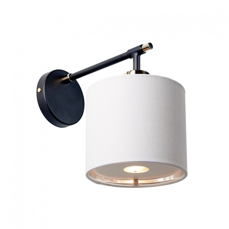 Applique da parete in acciaio con diffusore in tessuto dal design moderno