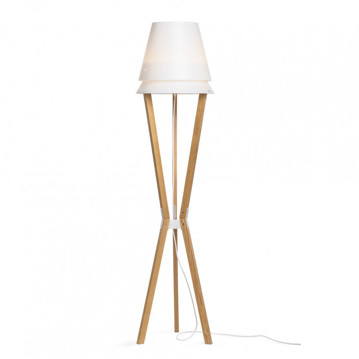 Lampada da terra in legno con paralume in PVC dal design moderno