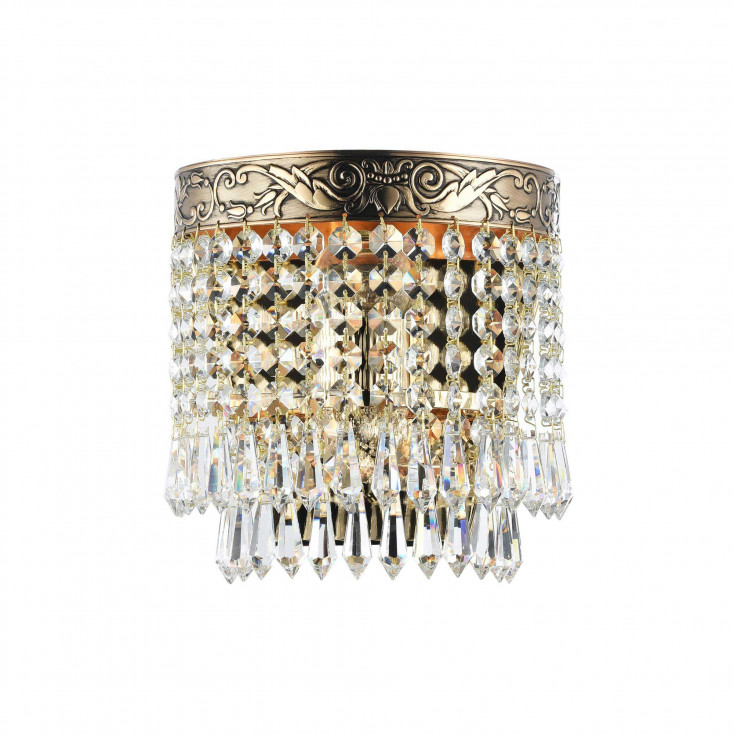 Applique classica con dettagli in ottone e pendenti in cristallo