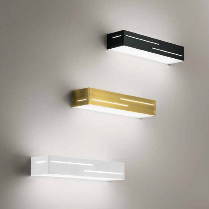 Applique da parete a LED con struttura in metallo dal design moderno