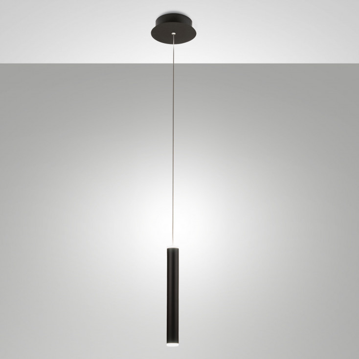 Illuminazione a sospensione singola a LED con diffusore dalle linee moderne
