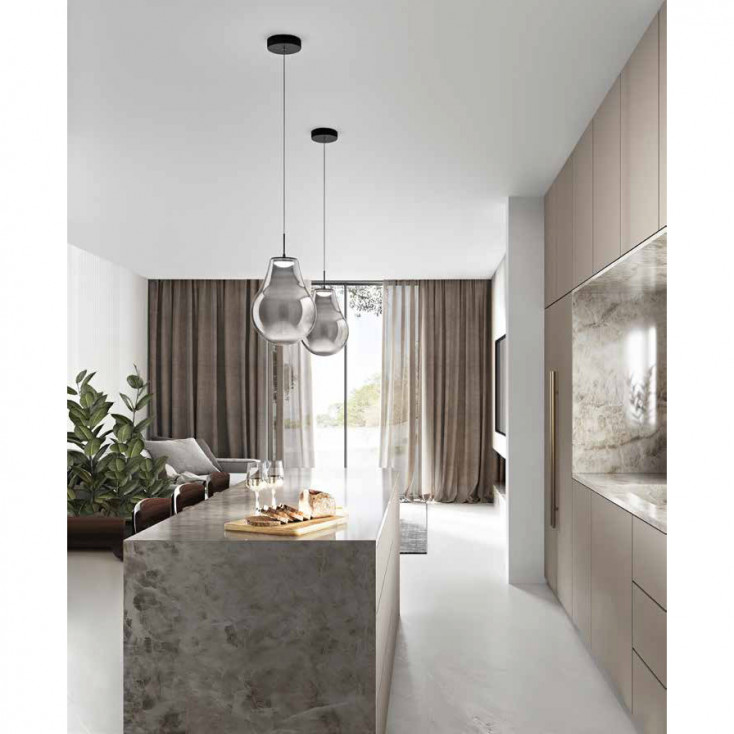 Lampada a sospensione dal design moderno a LED con singolo diffusore in vetro