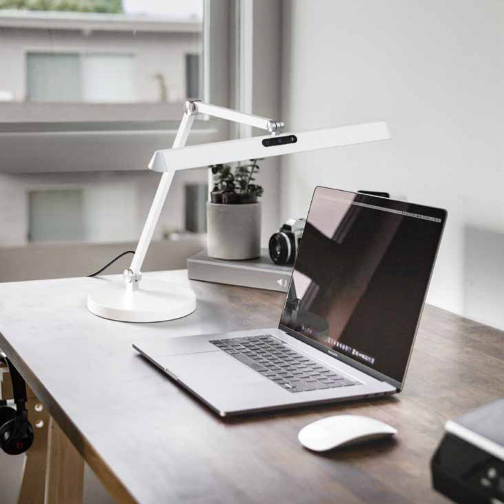 Lampada da scrivania a LED in alluminio e diffusore in metacrilato