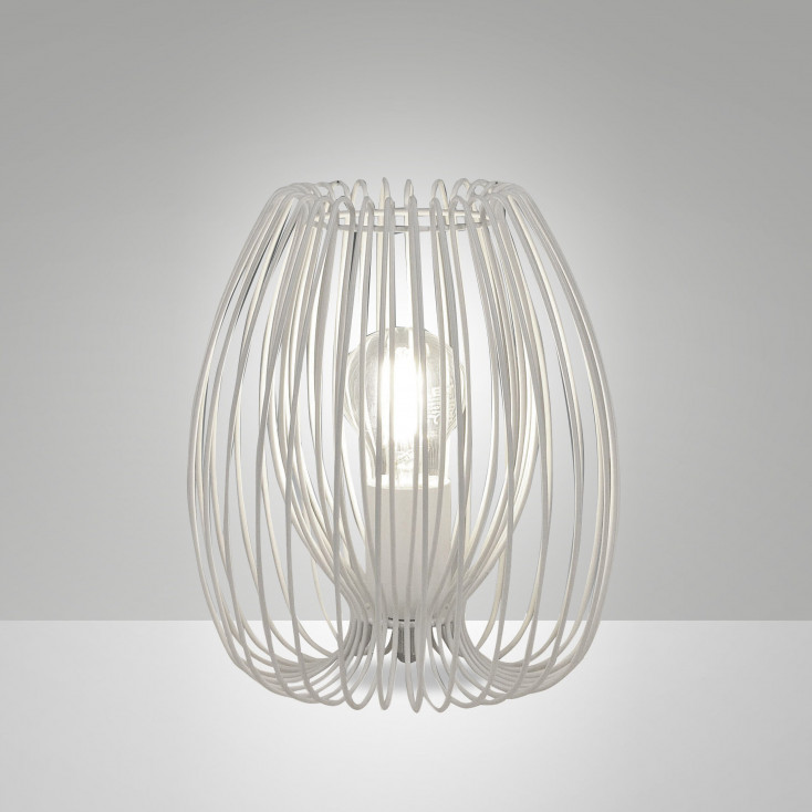 Lampada da tavolo piccola struttura e diffusore in metallo dal design moderno
