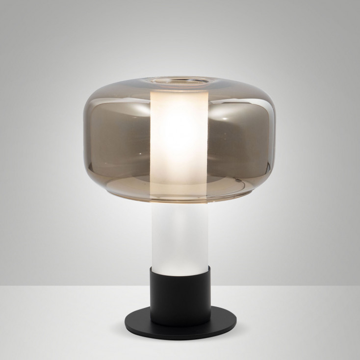 Lampada da tavolo struttura in metallo e vetro borosilicato da design moderno