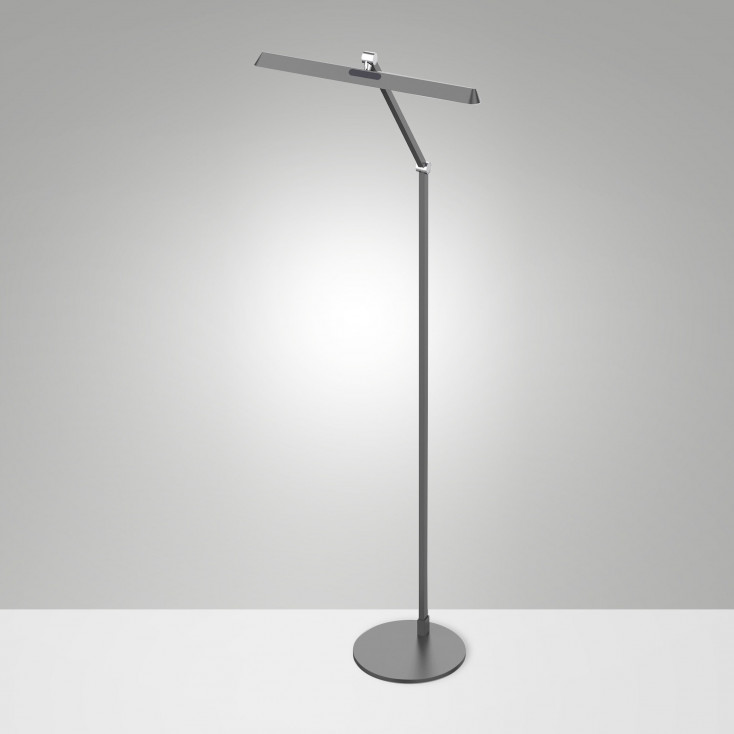 Piantana a led moderna con struttura in alluminio e diffusore in metacrilato