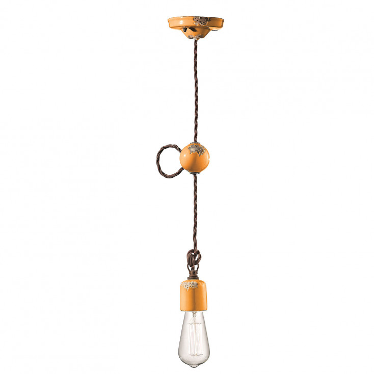 Lampada a sospensione in stile industrial con struttura in ceramica
