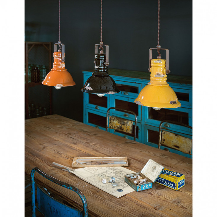 Lampada a sospensione piccola in stile industrial con diffusore in ceramica