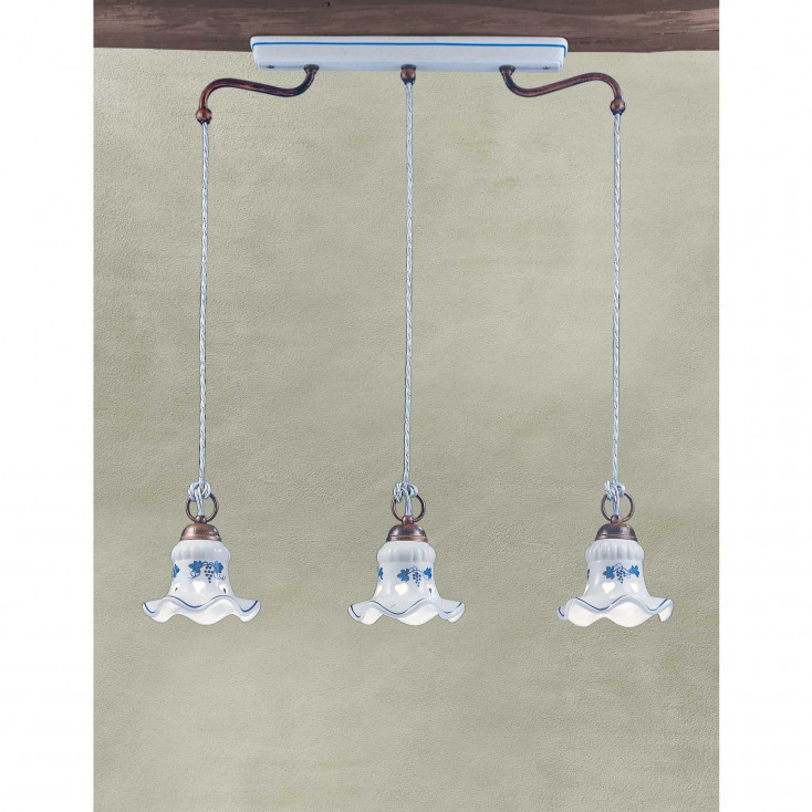 Lampada a sospensione rustica con 3 pendenti in ceramica decorati a mano