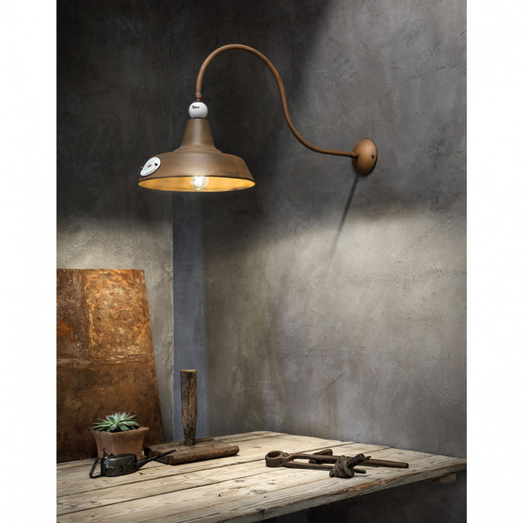 Lampada da parete con diffusore in ceramica in stile industrial
