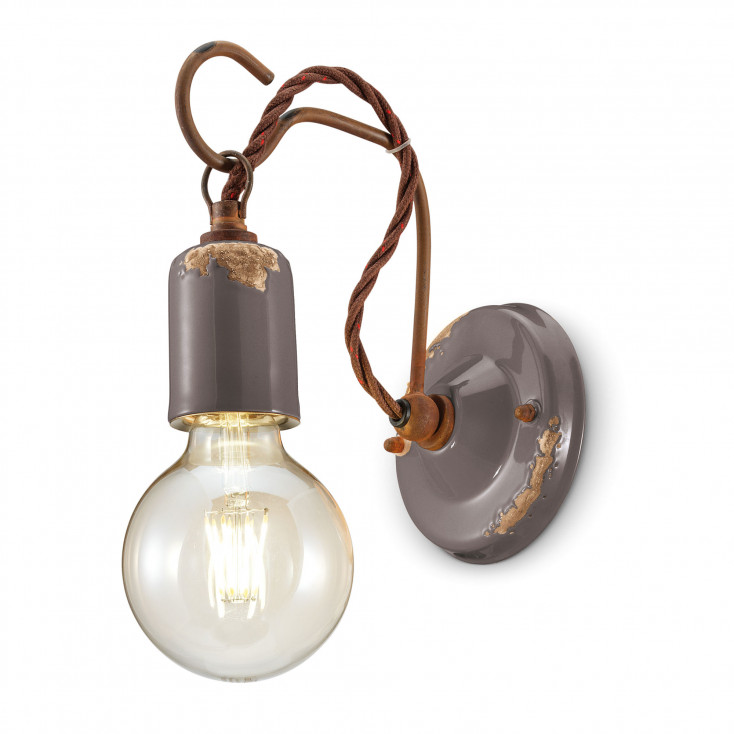 Lampada da parete in stile industrial con struttura in ceramica