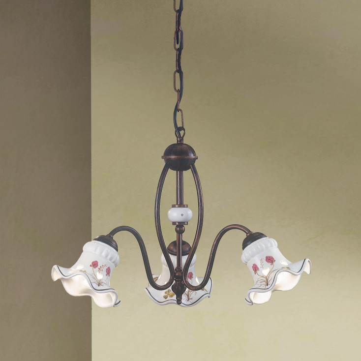 Lampadario rustico struttura in metallo e paralumi in ceramica dipinta a mano