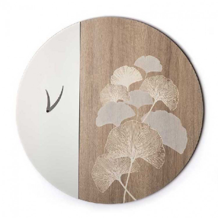Orologio da parete rotondo con incisione laser su legno dal design elegante