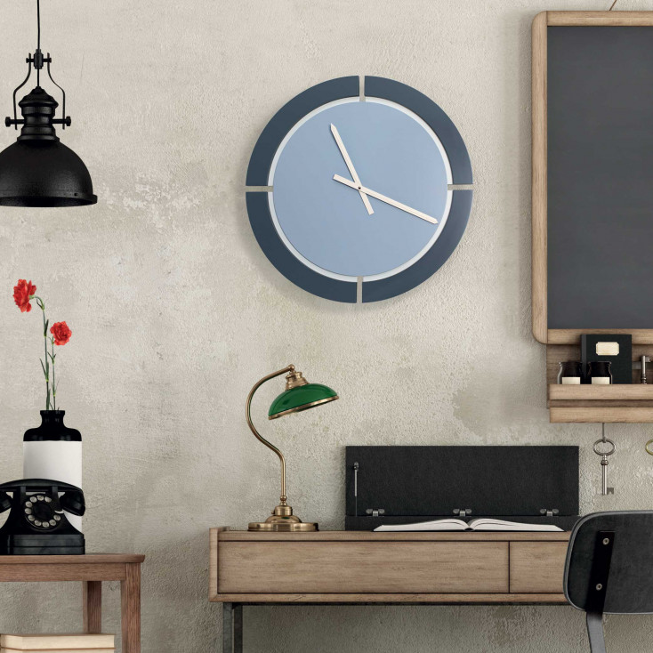 Orologio da parete rotondo con struttura in legno dal design minimalista moderno