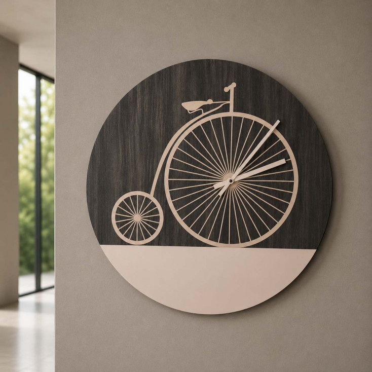 Orologio da parete rotondo con struttura in legno dal design moderno ed elegante