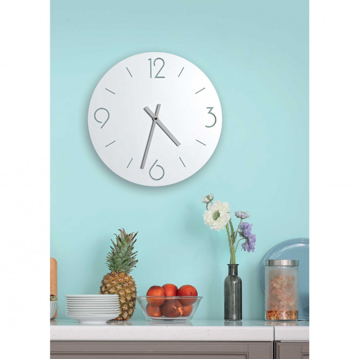 Orologio da parete rotondo dal design moderno con struttura in legno