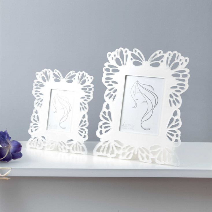 Portafoto da tavolo in plexiglass traforato con dettagli incisi a laser