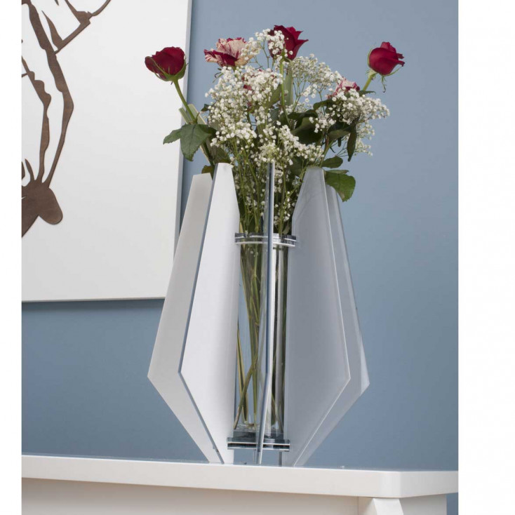Vaso moderno da tavolo in plexiglass dalle linee geometriche ed eleganti