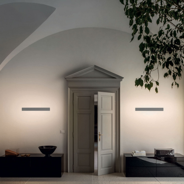 Applique a led con struttura in alluminio grande dal design moderno