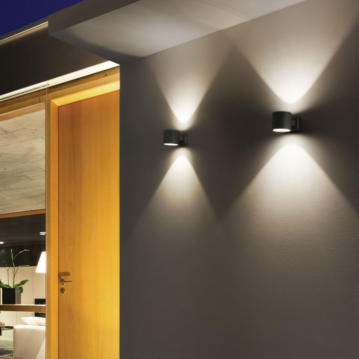 Applique da esterno in alluminio con doppio diffusore in vetro pirex