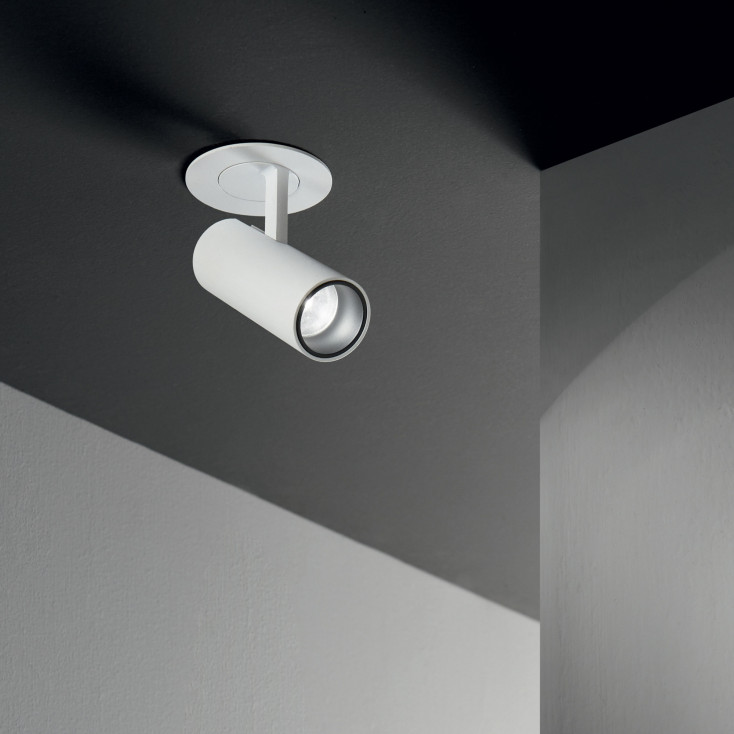 Faretto da incasso a led con struttura in alluminio e diffusore orientabile