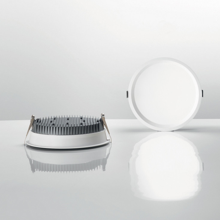 Faretto da incasso grande a led con struttura in alluminio rotonda