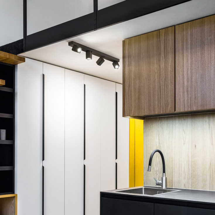 Faretto da soffitto struttura in alluminio e 4 diffuosri orientabili quadrati